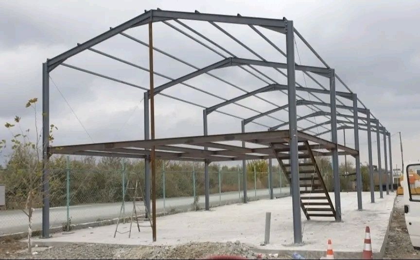 Hale structuri metalice din stoc