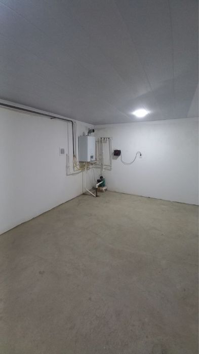 Uchastka  orientr food city Yangı Qoyliq bozor