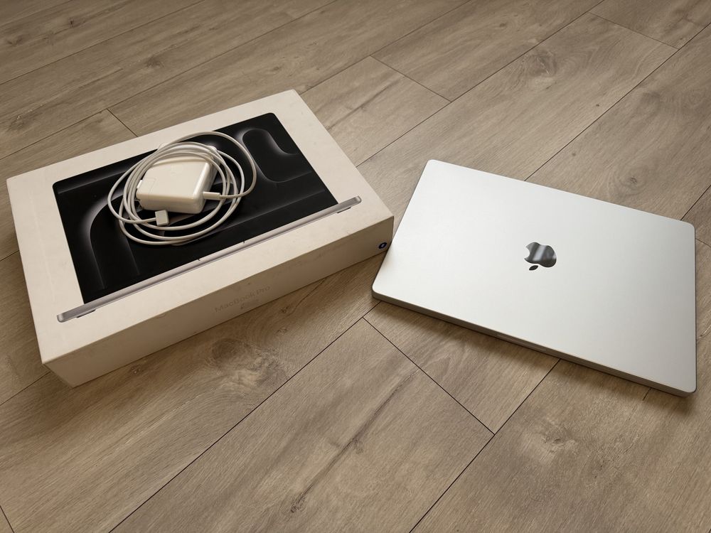 MacBook Pro 16.2/M3 Max/16C CPU/40C GPU/48GB/1TB