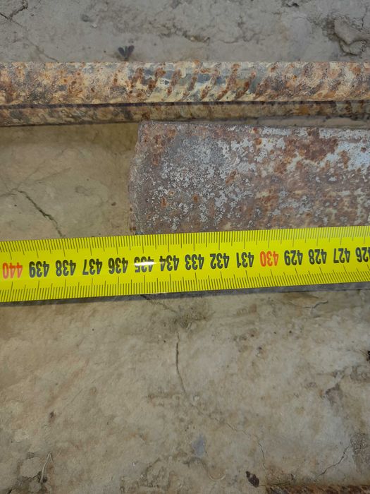 угольник железный, толщина примерно 5мм  4,3метр, ссср