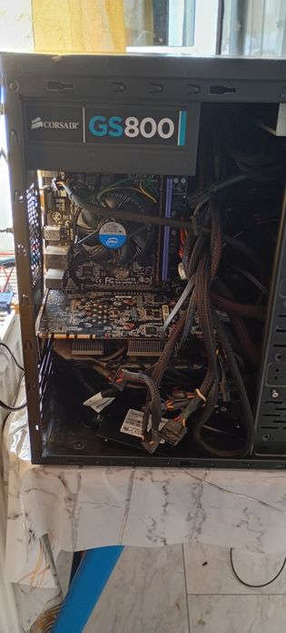 Vând PC funcțional!