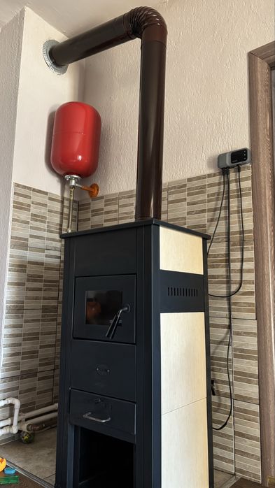 Vand termo semineu de 26kw in stare perfecta , gata de montat