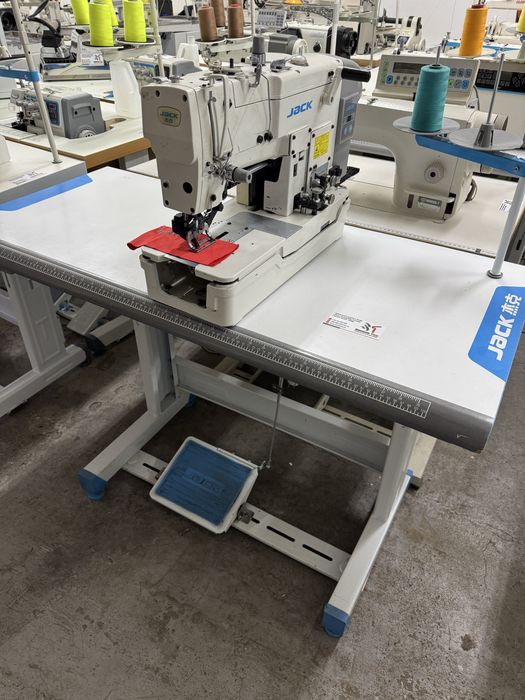 Masina cusut butoniere JACK