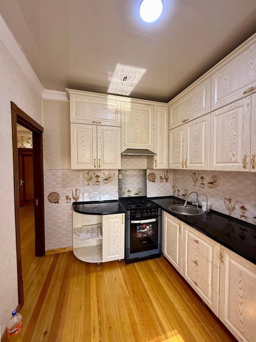 Чиланзар 20 квартал  продается 3/3/4 70м² ор-р корейский здания