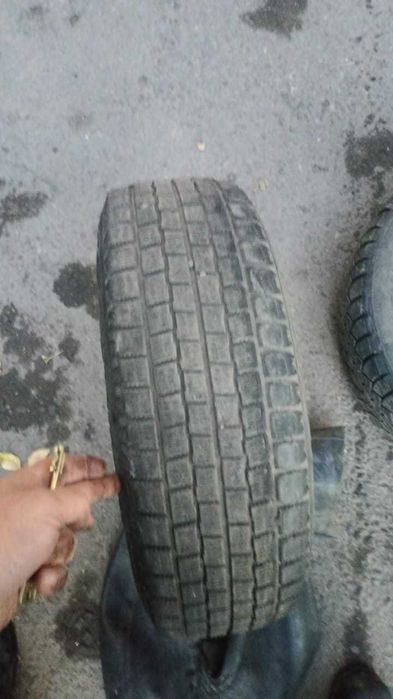 Продам резину 175х70 R14 зимние липучка 1 шт