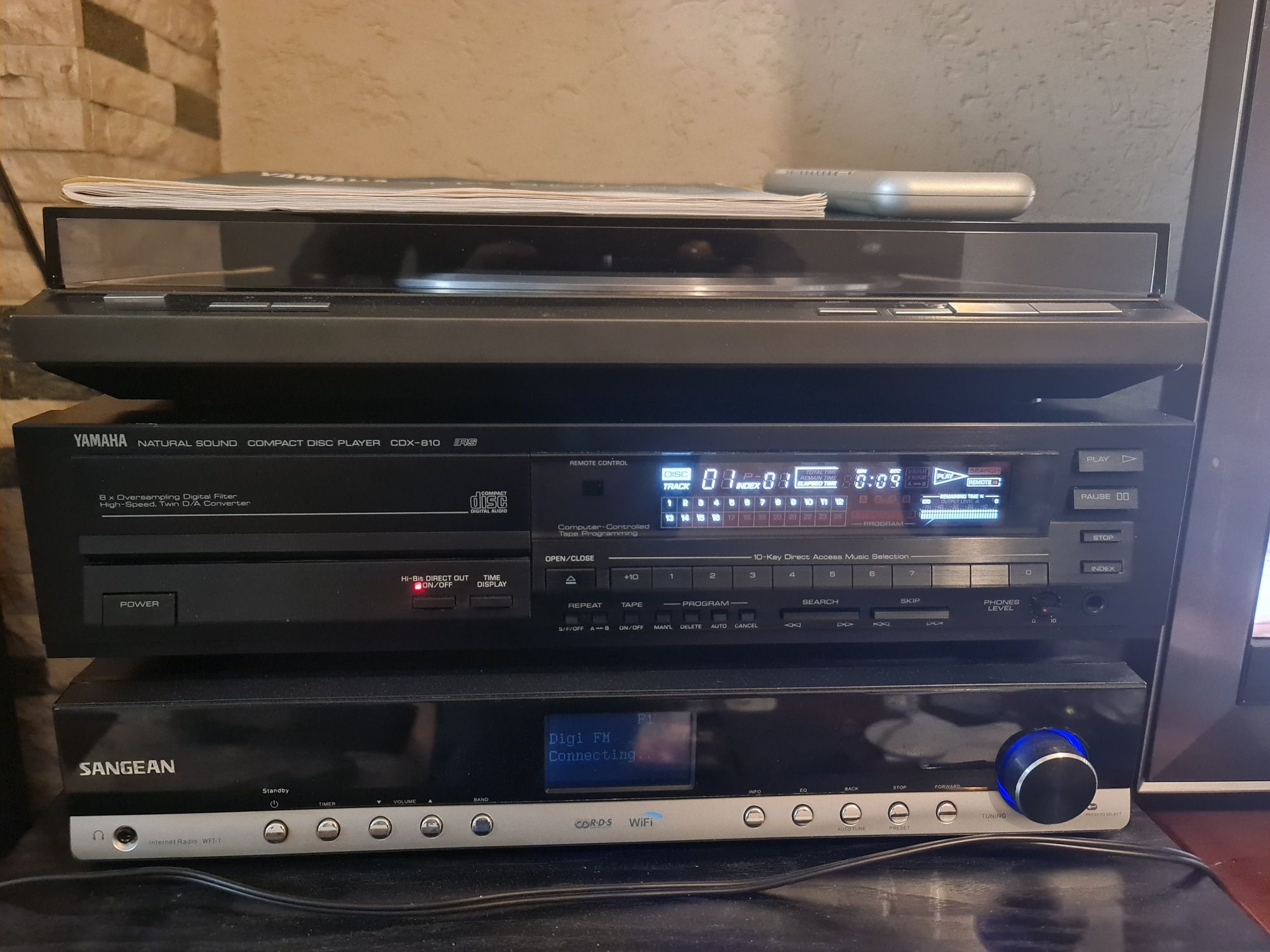 CD player YAMAHA CDX 810/U