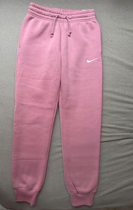 Дамски дрехи Nike