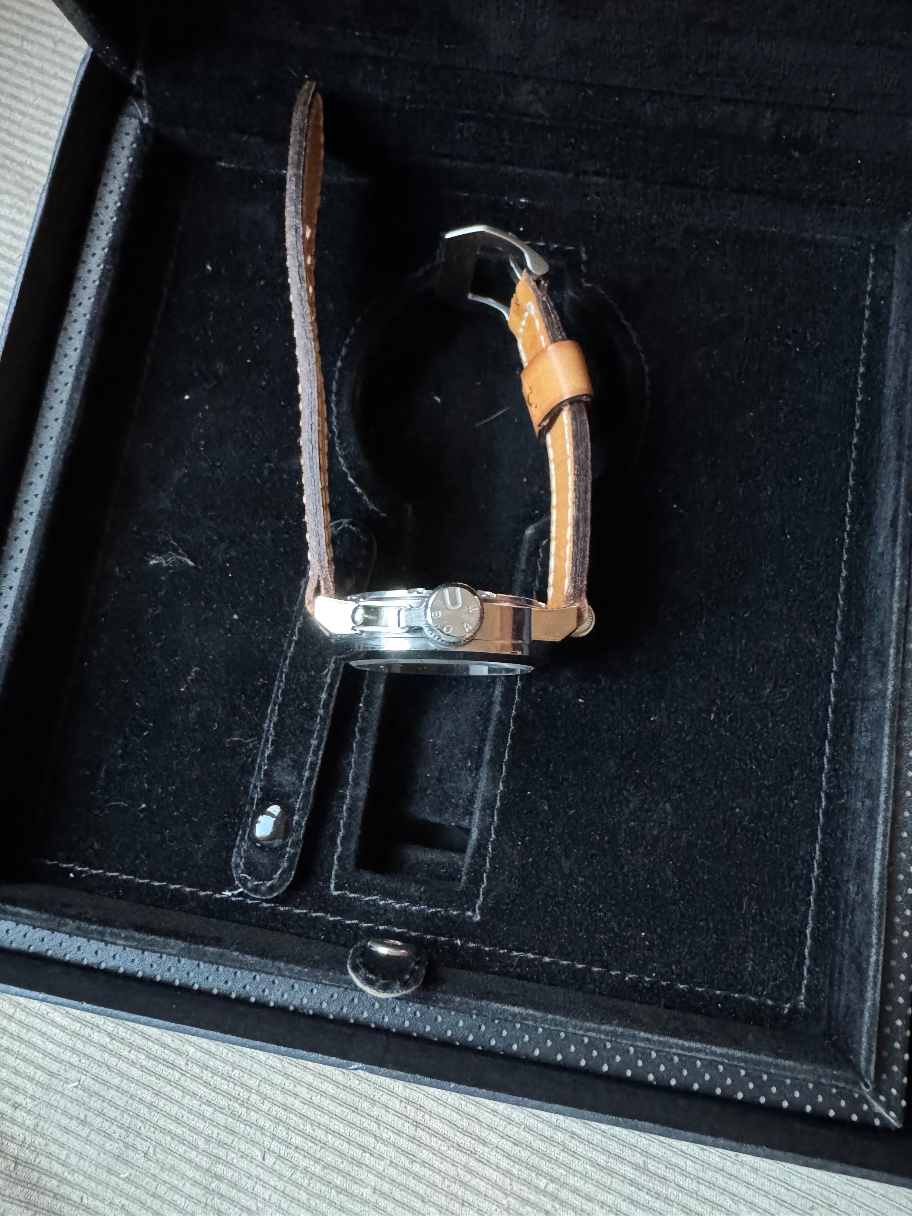 Промо: U-Boat 45 Classico Automatic, Оригинален мъки часовник