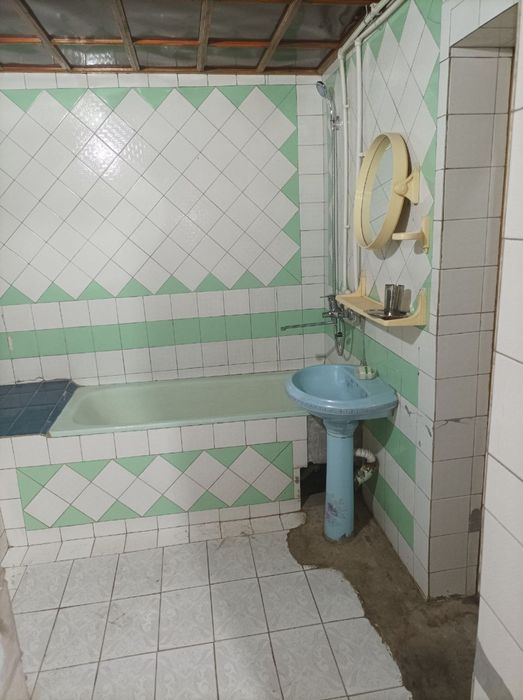 Аренда ховли 4 соток 7 хона Хасанбой , пустой