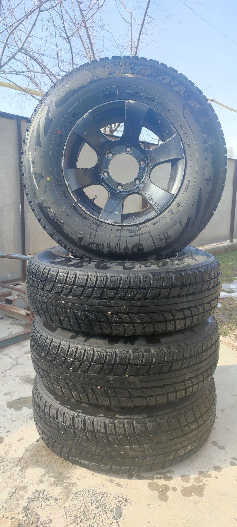 Диски с резиной 235/75R15