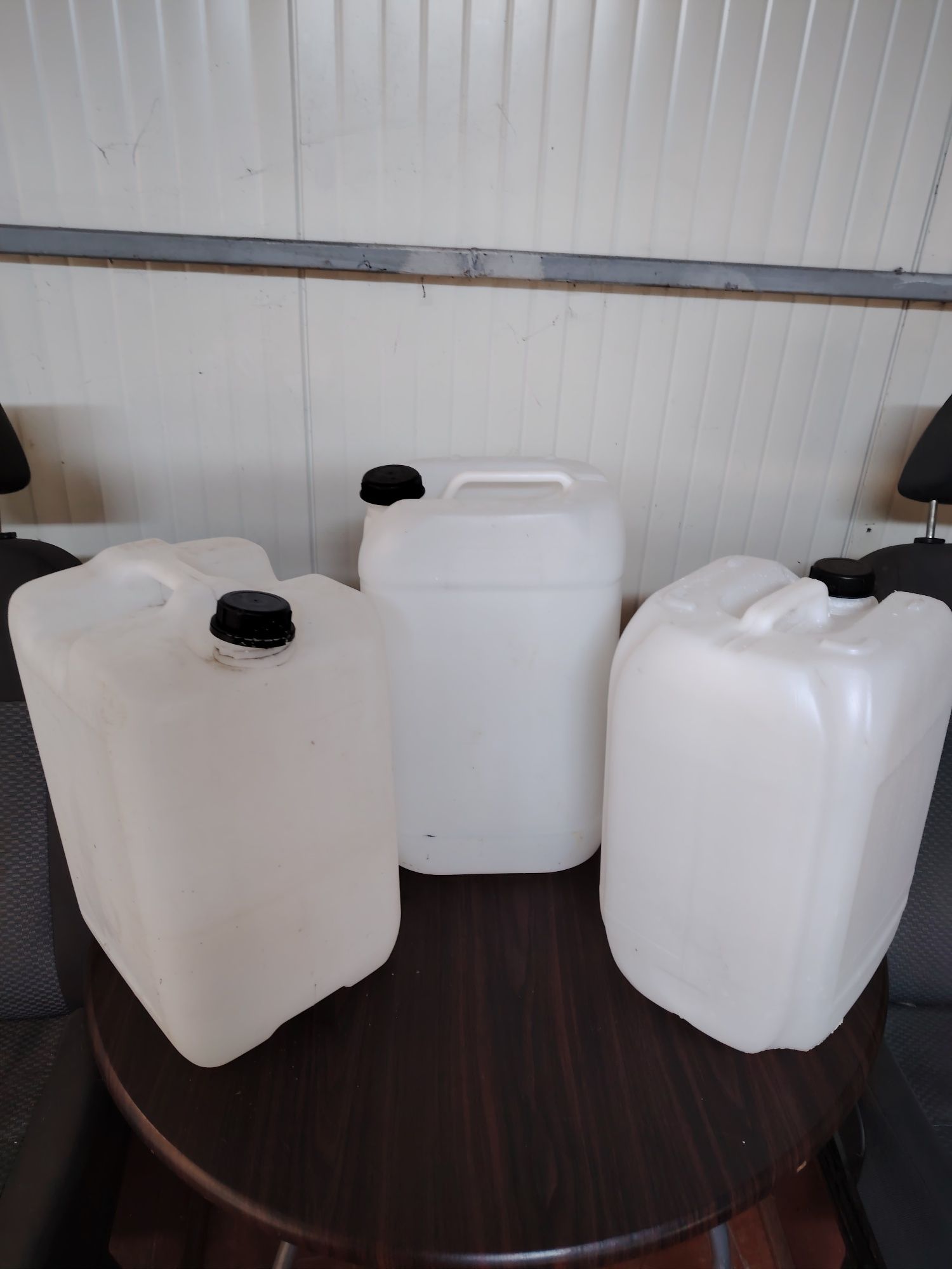 Canistre de vânzare 20l