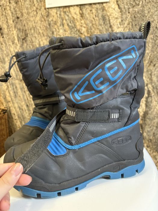 ghete albastre de baieti