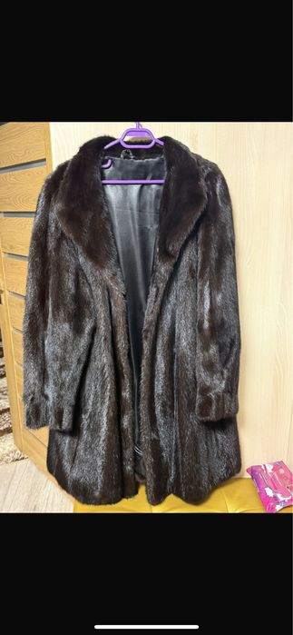 Haina din blana de nurca in stare impecabila