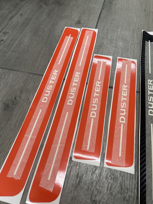 Ornamente protectie praguri Duster