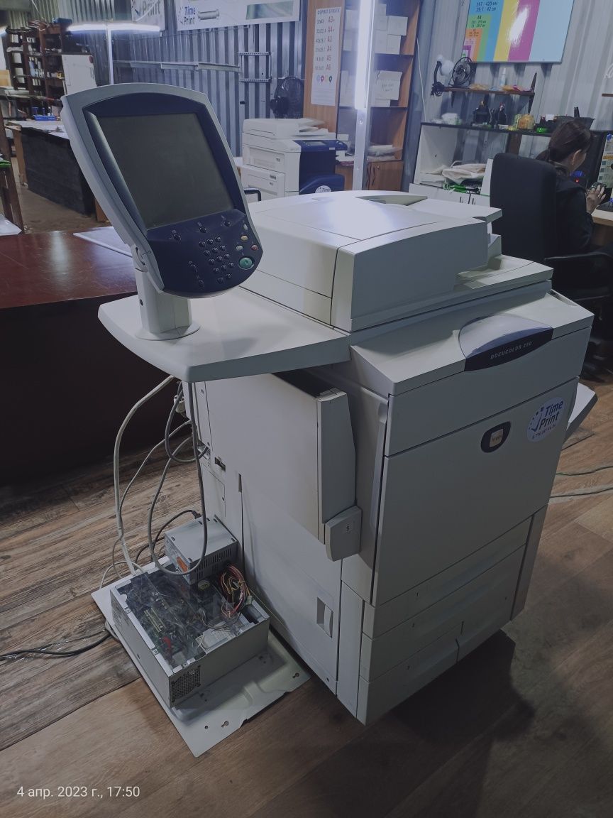 Xerox 250 docu color 2шт