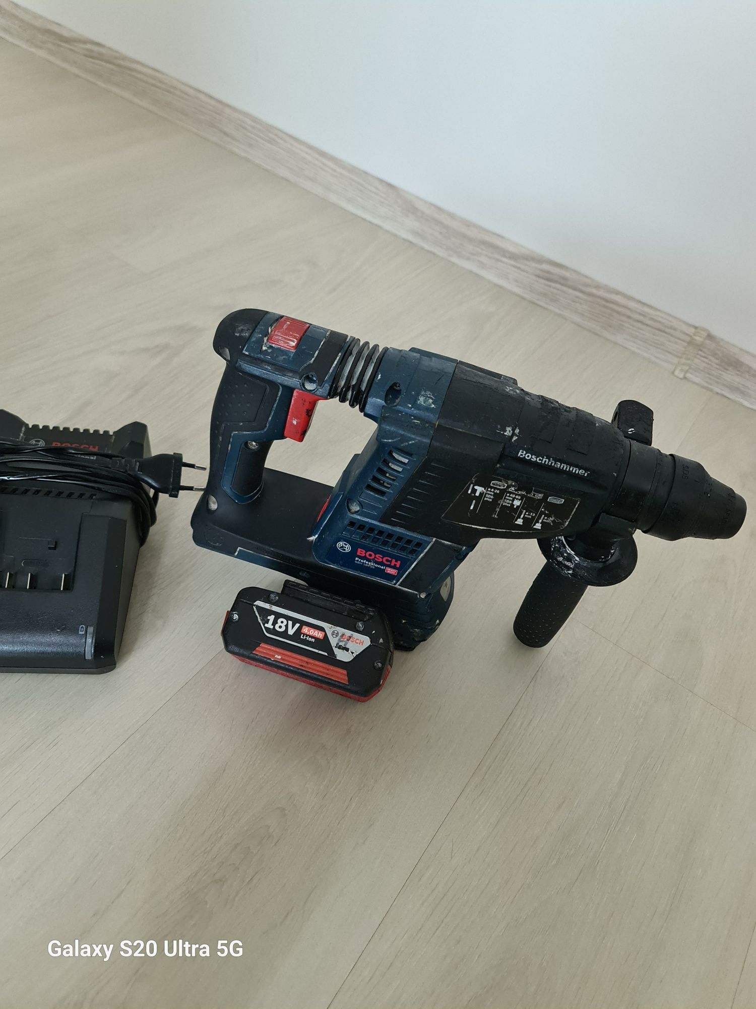 Акумулаторен Перфоратор BOSCH GBH 18V- 26