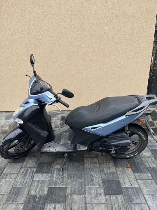 Vând scuter Kymco agiliti 50