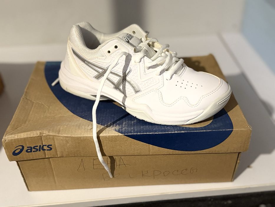 Продам женскую обувь ноаую и б/у