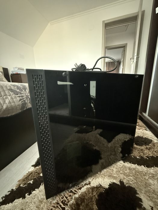 PC Gaming procesor AMD Ryzen 5 2400G cu placa video GTX1060 6GB GDDR5
