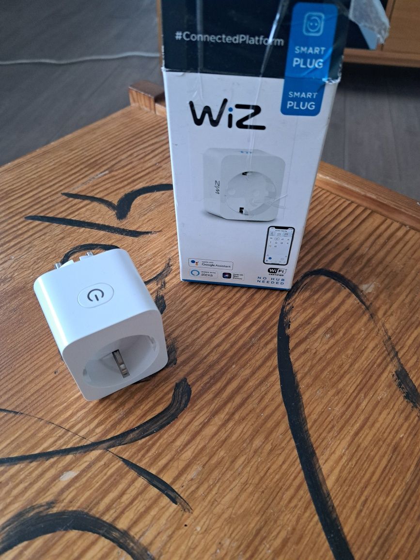 Smart plug/priza smart WIZ