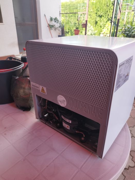 Vand mini frigider Vortex