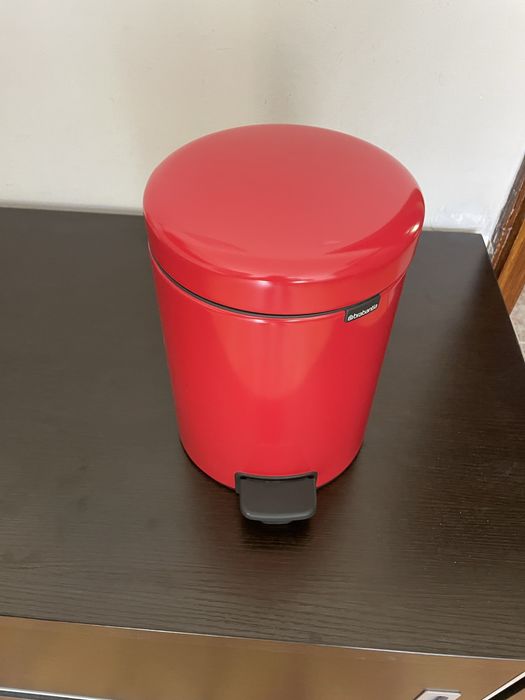 Продавам кошче за боклук за стая/офис/баня - барабантия 5л червено