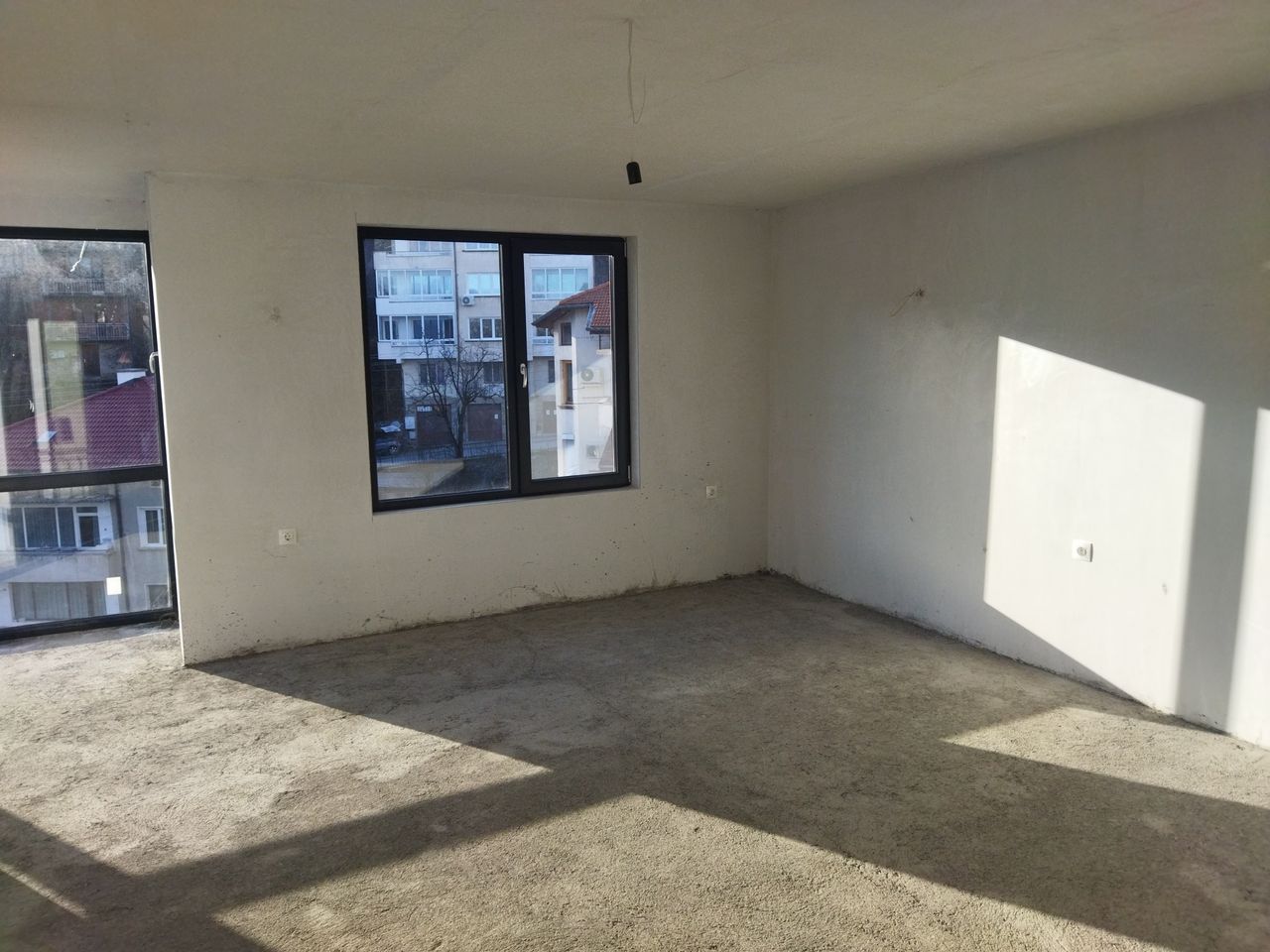 Продава се Тристаен апартамент в Смолян, Невястата - 112 кв.м за 1275 €/кв.м - Снимка #4