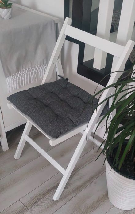 masa + 4 sau 6 scaune pliante lemn - ALB