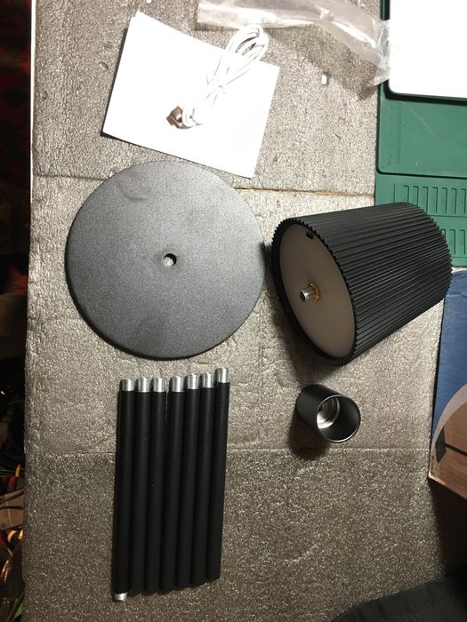 Lampa de masa led reincarcabila USB-C metalica cu touch dimabila birou