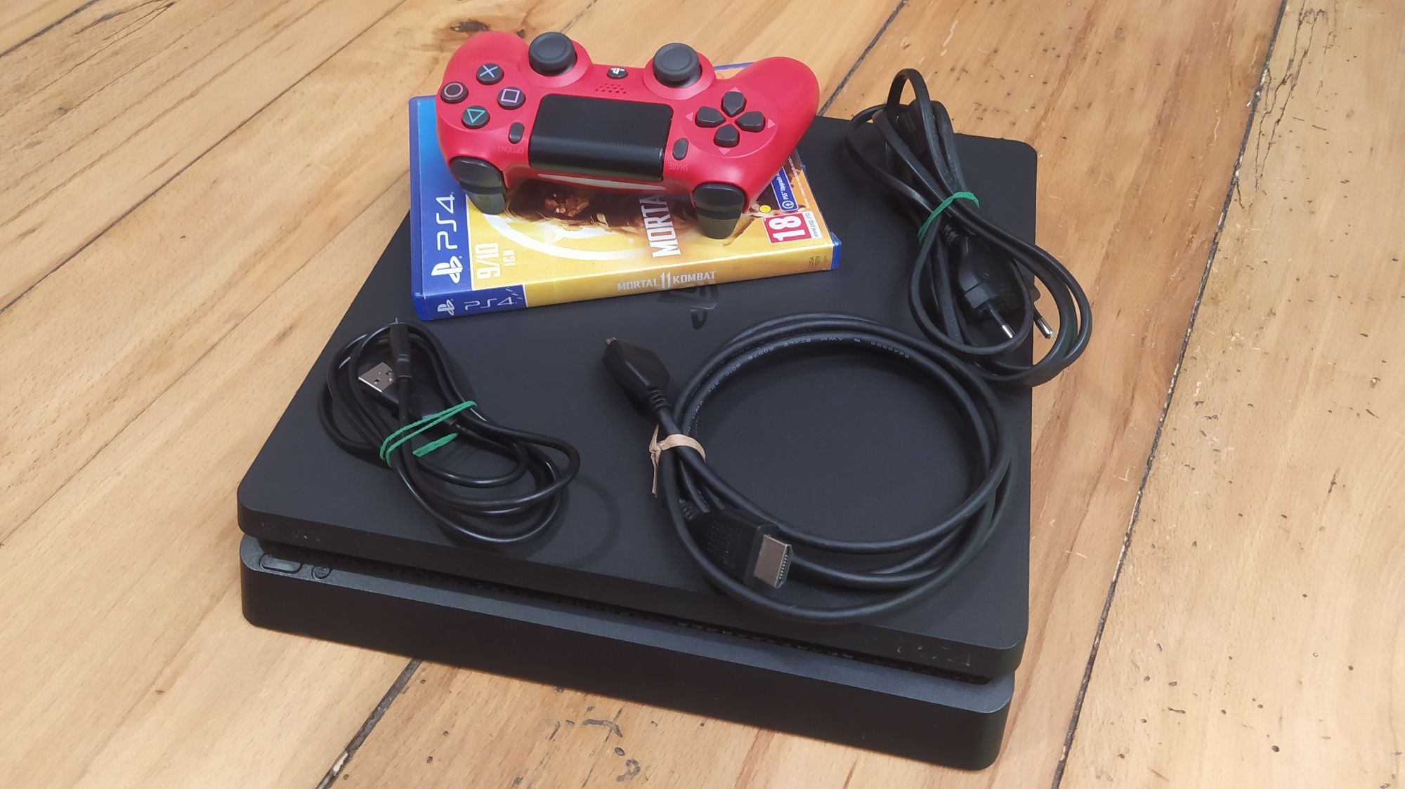 PS4 | PS 4 slim 500 гб + Джойстик + Mortal Kombat 11 + Кабели