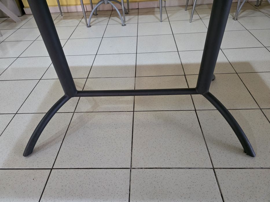 Маси - стабилни, метална основа, качествен плот