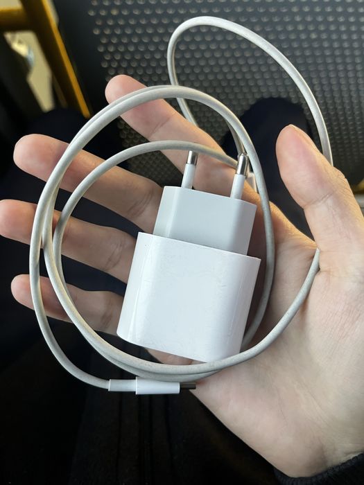 Зарядка на айфон