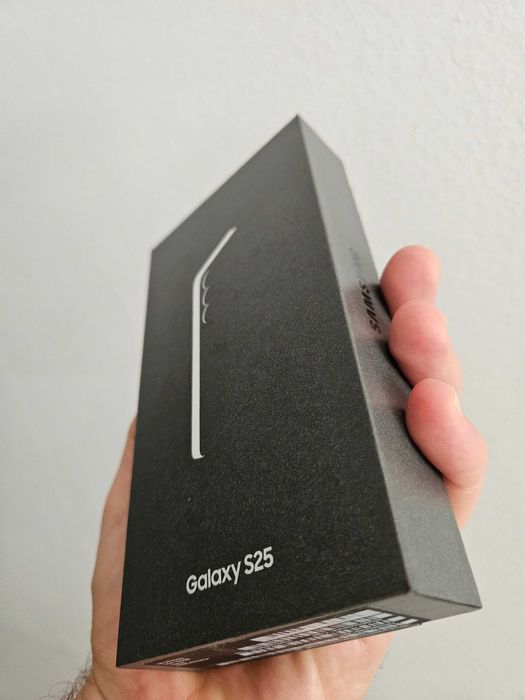 Samsung Galaxy S25, 512Gb, sigilat la cutie, Garantie.