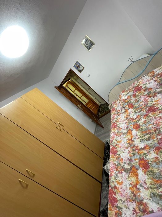 Inchiriez apartamente