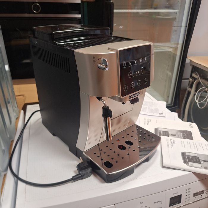 Кафе машина Делонги Magnifica Start