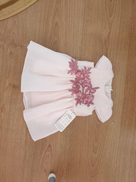 rochita botez Charrisma stralucitoare roz cu flori pt 5-6 luni
