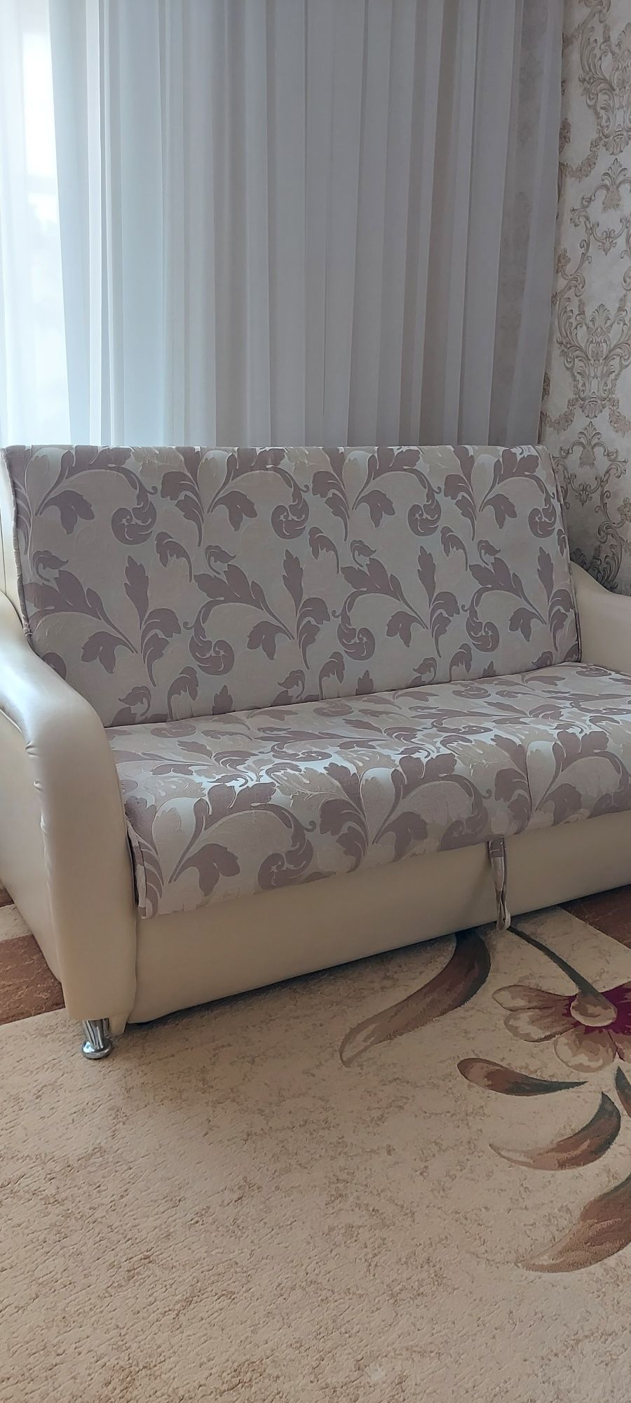 Продам раздвижной диван