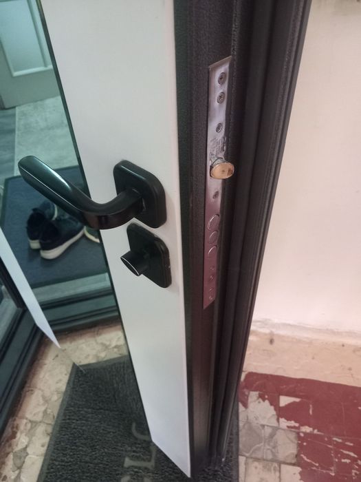 Установка замков ремонт вскрытие Замок урнатиш ешик очиш  24/7