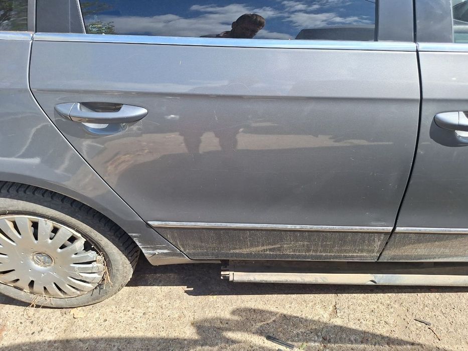 Usa portiera dreapta spate VOLKSWAGEN PASSAT Variant 3C5 2008 , gri LA7T