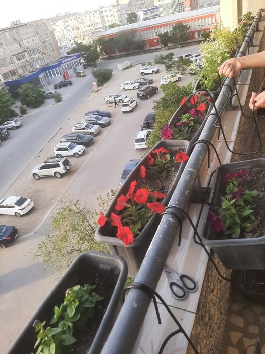 Подставка  для цветов горшков цветы