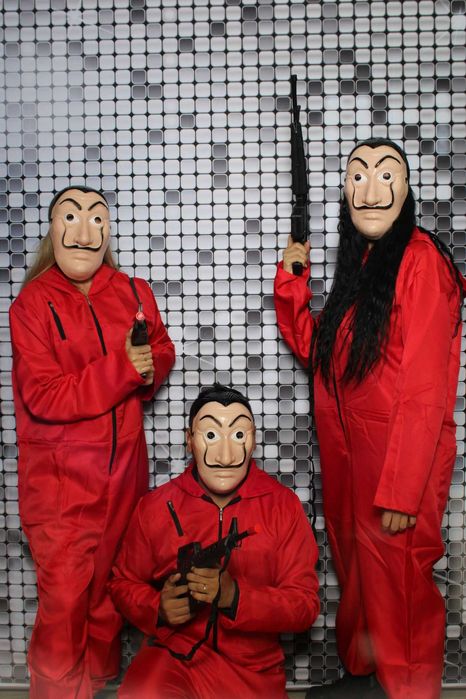 Cabina Foto Arad Photobooth oglinda foto servicii evenimente baloane