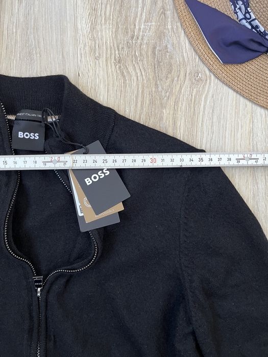Hugo Boss юношеска жилетка