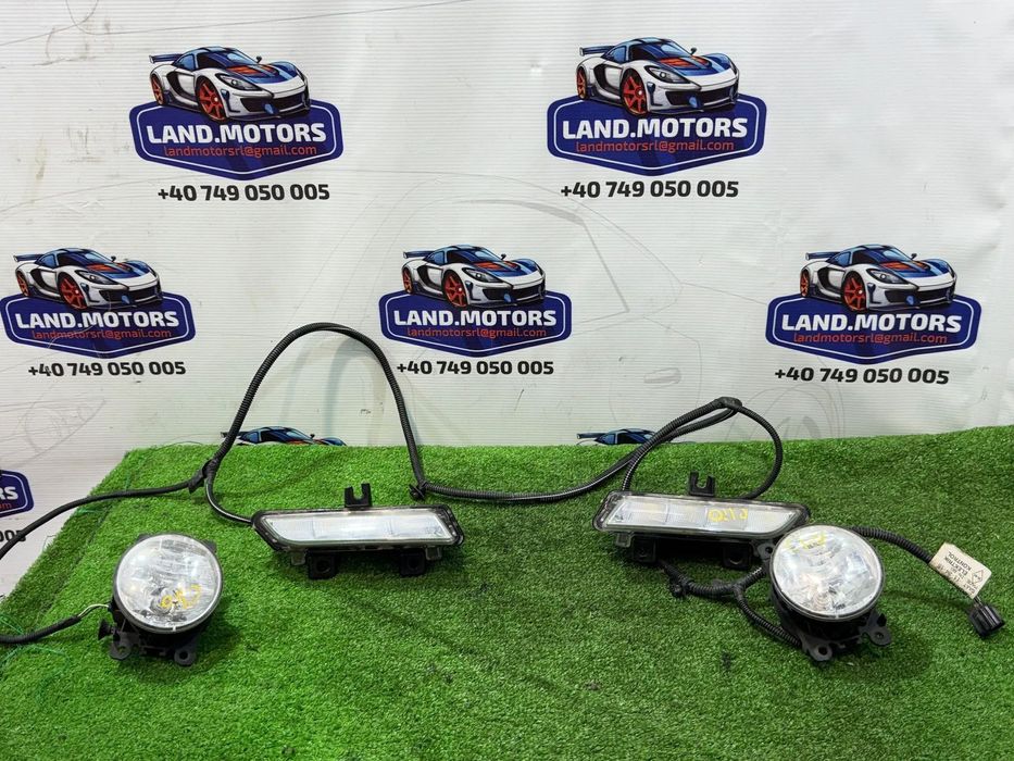 PROIECTOR CEATA FATA STANGA / DREAPTA RENAULT CLIO 4 1.2 BENZINA 2016 COD OEM 261500097R 2012-2018