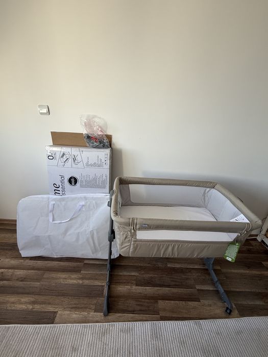 ЧИСТО НОВА Бебешка кошара Next2Me на Chicco Essential Dune Re_Lux
