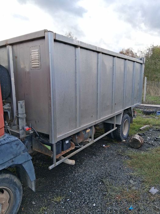 Продавам самосвална уредба