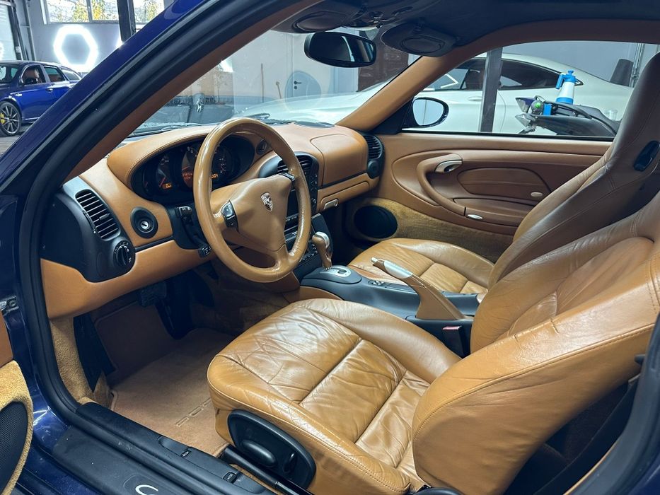 PORCHE 911 Carera 2003