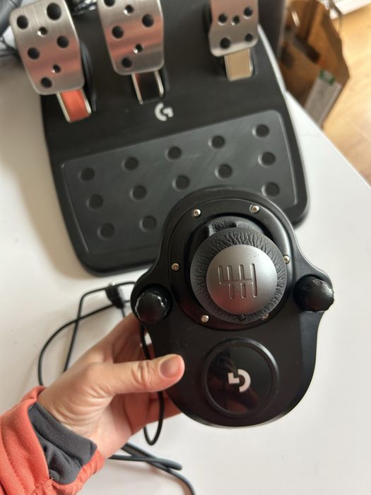 Волан с педали и скоростен лост Logitech - G923, PS4/PS5/PC, черен