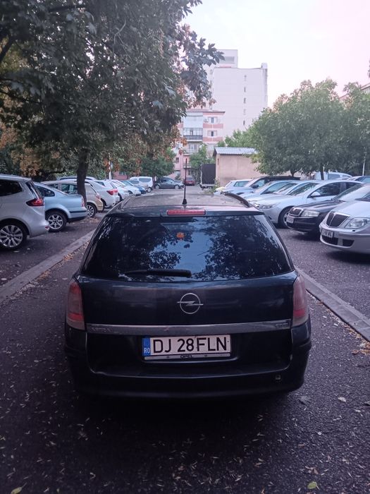 Vând Opel astra H