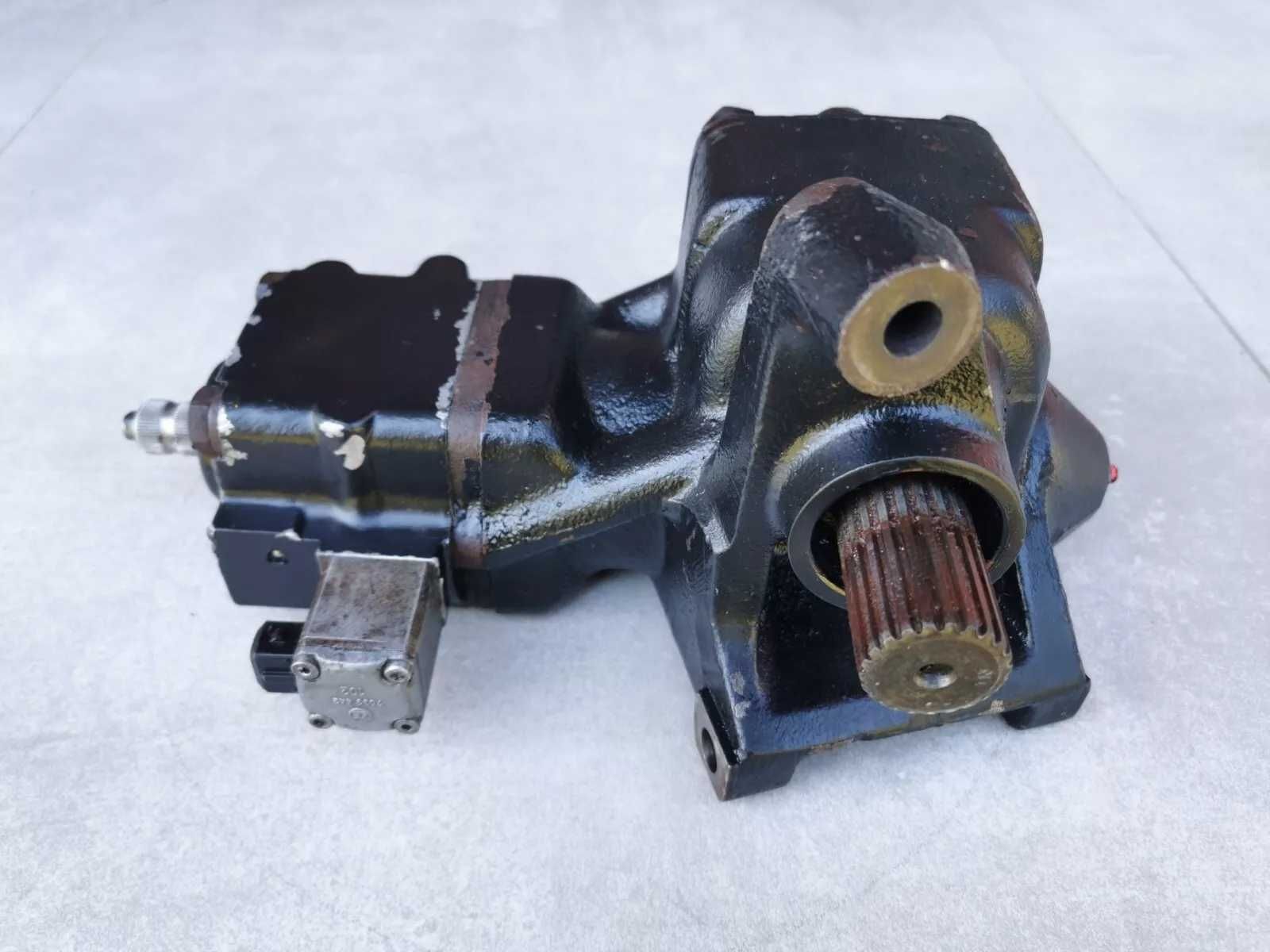 Bmw E32, E34 Сервотроник кутия за 6 цилиндъра, 1137496