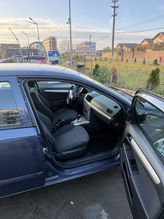 Opel Astra H - automata - 2009